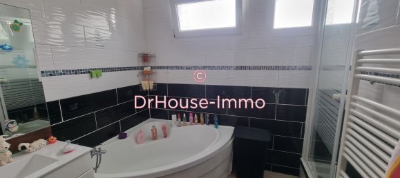 3 bedrooms House in Villemandeur, France No. 252702 11