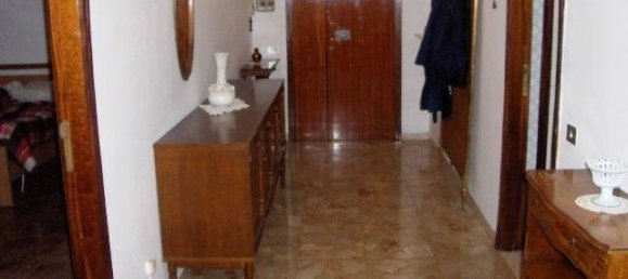 4 rooms Apartment in Ancona, Italy No. 140151 2