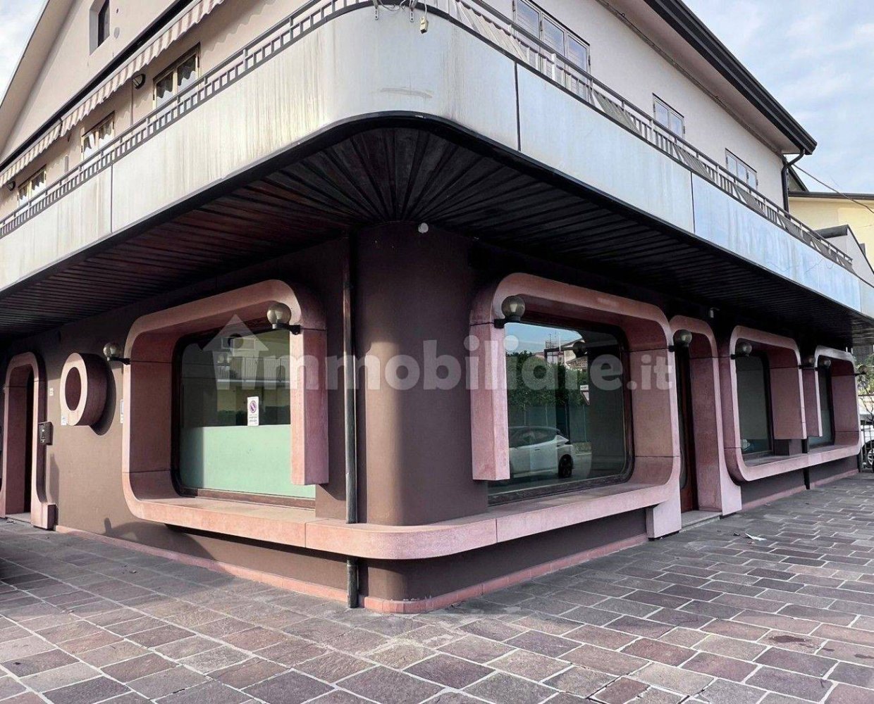 2 rooms Commercial property in Campodarsego, Italy No. 179181