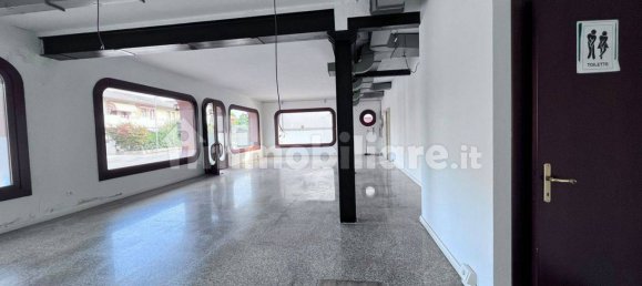 2 rooms Commercial property in Campodarsego, Italy No. 179181 5