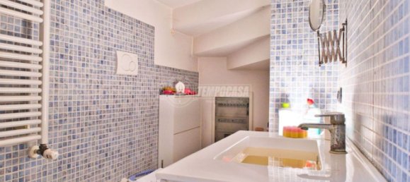 Casa de 4 habitaciónes en Prarolo, Italy No. 165589 21