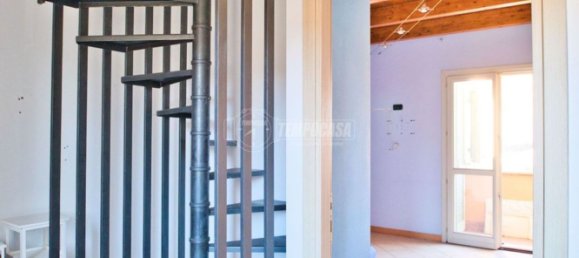 Casa de 4 habitaciónes en Prarolo, Italy No. 165589 17