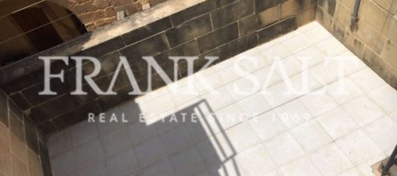 3 bedrooms House in Ghajnsielem, Malta No. 5534 15