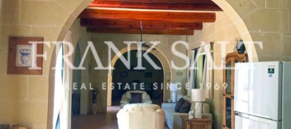 3 bedrooms House in Ghajnsielem, Malta No. 5534 4