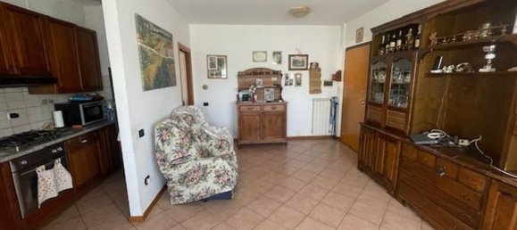 5 bedrooms Apartment in Calenzano, Italy No. 350940 3