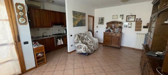 5 bedrooms Apartment in Calenzano, Italy No. 350940 2