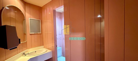 235m² Commercial property in Figueres, Spain No. 20673 19