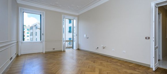 8 غرف نوم شقة في Genoa, Italy رقم 332434 7