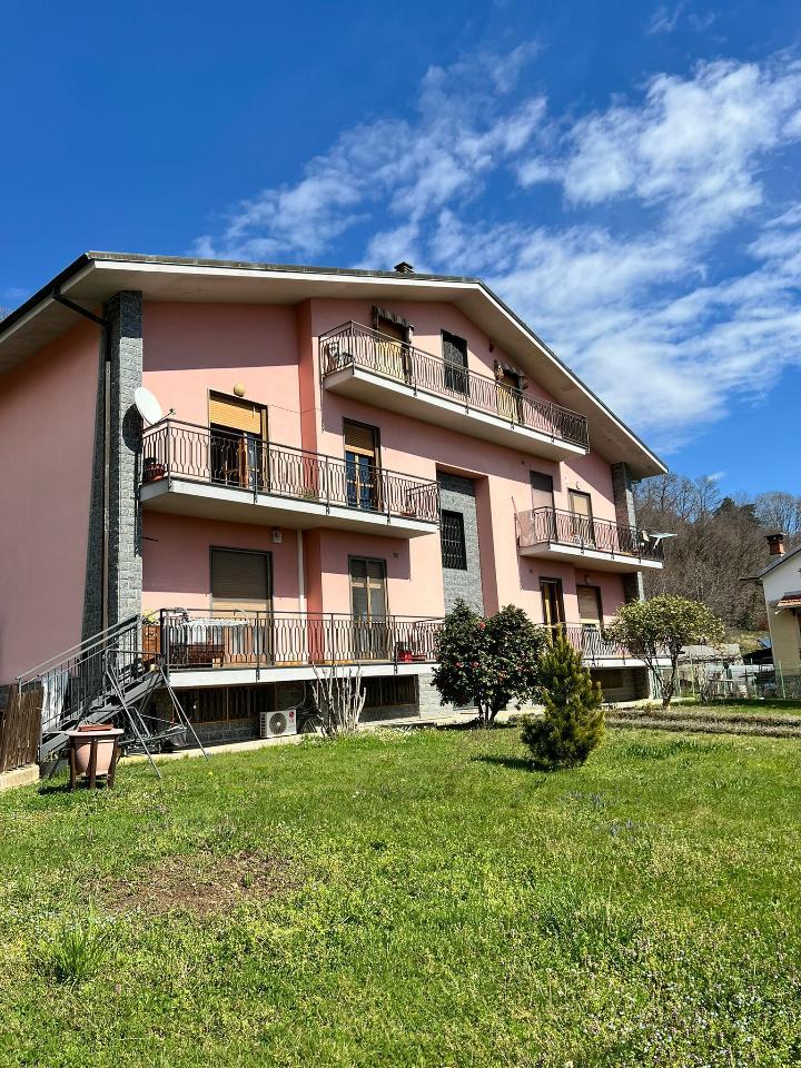 4 rooms Apartment in Nole, Italy No. 2250