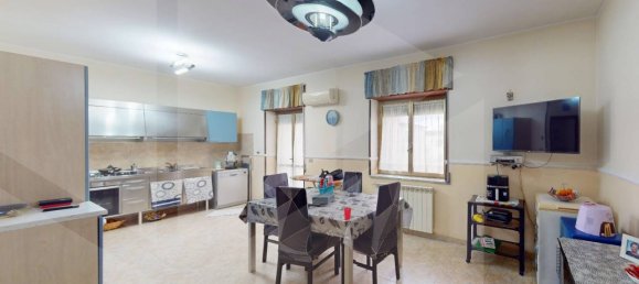 3 rooms Apartment in Pomigliano d'Arco, Italy No. 20263 4