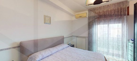 3 rooms Apartment in Pomigliano d'Arco, Italy No. 20263 16