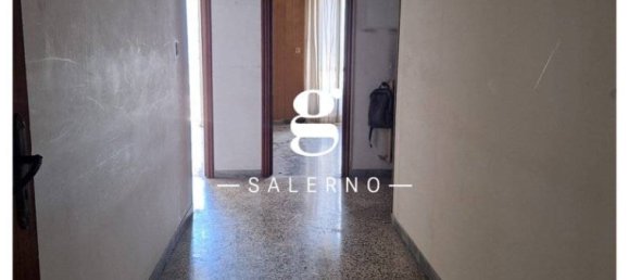 4 bedrooms Apartment in Salerno, Italy No. 56580 7