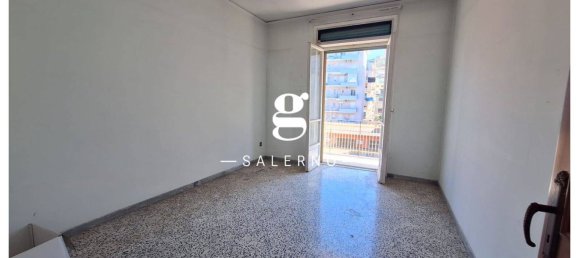 4 bedrooms Apartment in Salerno, Italy No. 56580 8