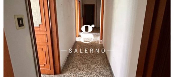 4 bedrooms Apartment in Salerno, Italy No. 56580 13