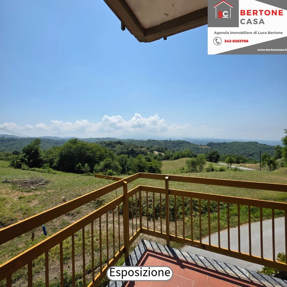 Apartamento de 5 habitaciónes en Cuneo, Italy No. 269873