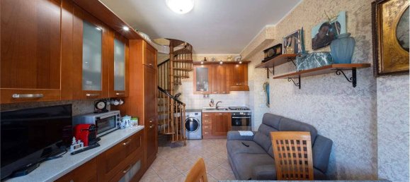 2 bedrooms Apartment in Pomezia, Italy No. 297533 2