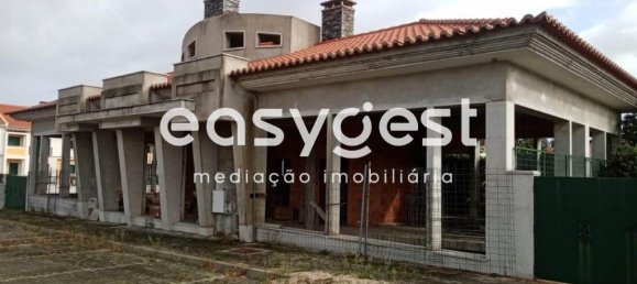 184m² Commercial property in Fundao, Portugal No. 147878 2