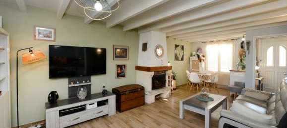 3 bedrooms House in Gond-Pontouvre, France No. 304344 2