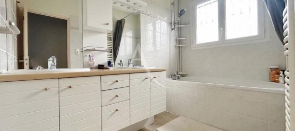 6 bedrooms House in Aussonne, France No. 338470 9