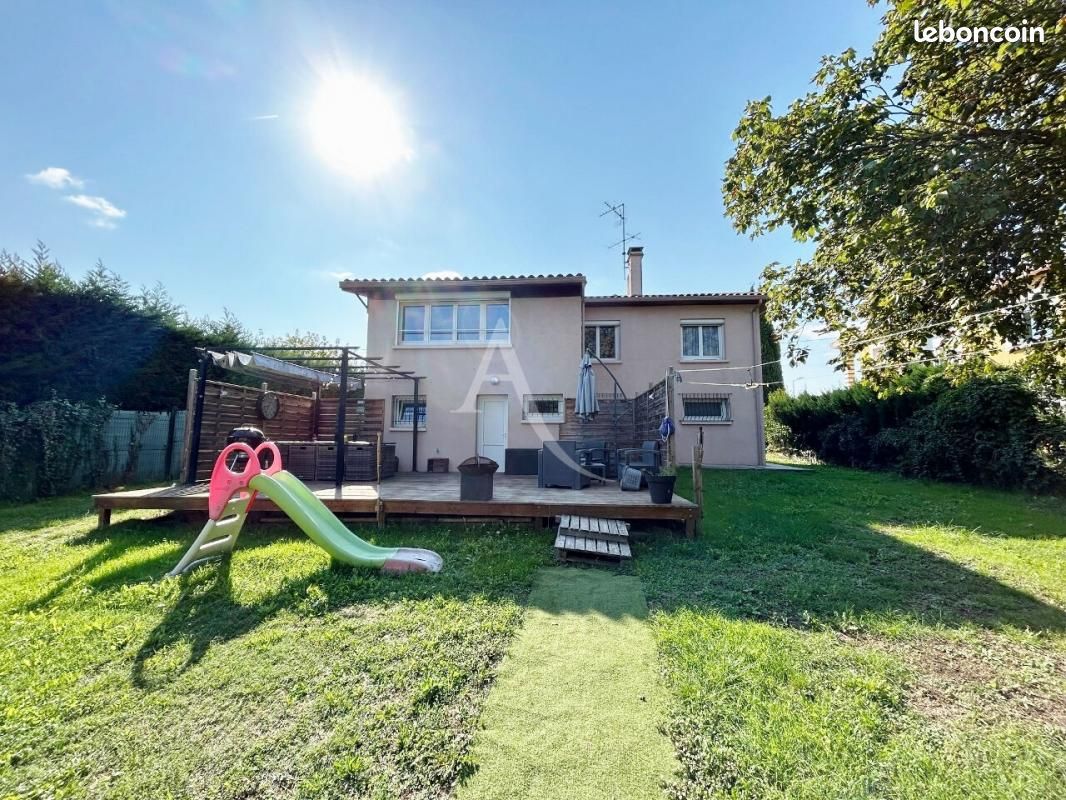 6 bedrooms House in Aussonne, France No. 338470