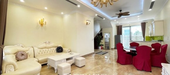Villa T4 em Long Bien, Vietnam N.º 576 2