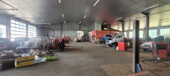 5 bedrooms House in Chateaumeillant, France No. 72418 3