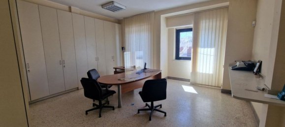  مكتب في Mazzarrone, Italy 177متر مربع رقم 374876 11