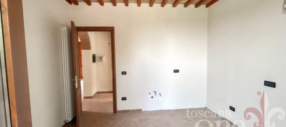 Дом с 3 спальнями в Лаятико, Италия № 105629 6