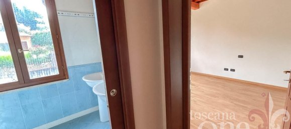 Дом с 3 спальнями в Лаятико, Италия № 105629 20