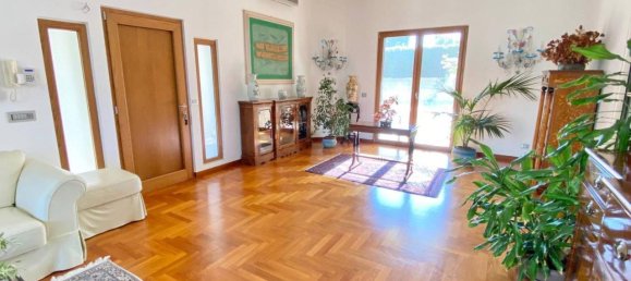 6 rooms Villa in Casamassima, Italy No. 147890 7