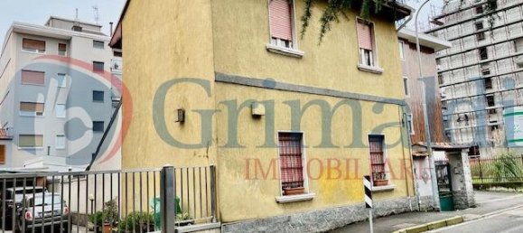 Casa de 4 divisões em Bresso, Italy N.º 233837 30