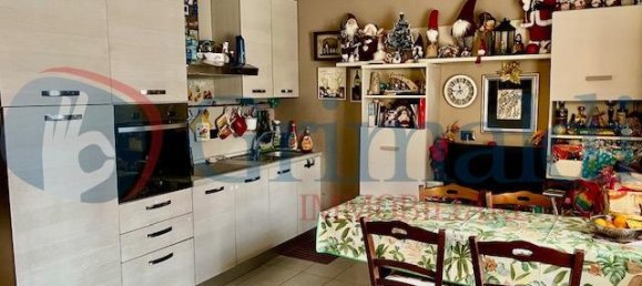 Casa de 4 divisões em Bresso, Italy N.º 233837 7