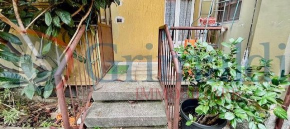 Casa de 4 divisões em Bresso, Italy N.º 233837 8