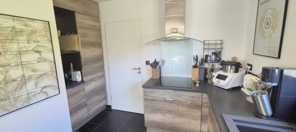 4 bedrooms House in Saint-Yvi, France No. 201624 19