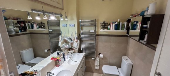 Apartamento de 3 dormitorios en Madrid, Spain No. 191389 26