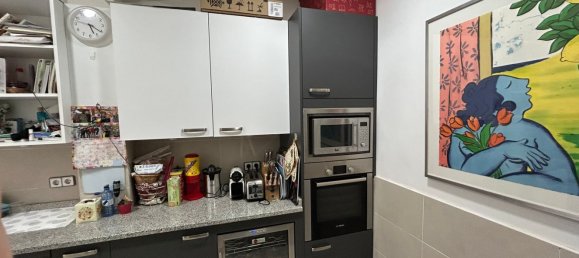 Apartamento de 3 dormitorios en Madrid, Spain No. 191389 11