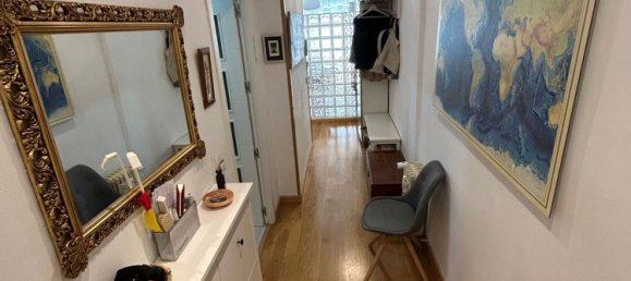Apartamento de 3 dormitorios en Madrid, Spain No. 191389 3
