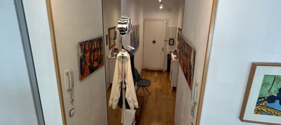 Apartamento de 3 dormitorios en Madrid, Spain No. 191389 4