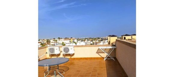 2 bedrooms Penthouse in Cabo Roig, Spain No. 181516 13