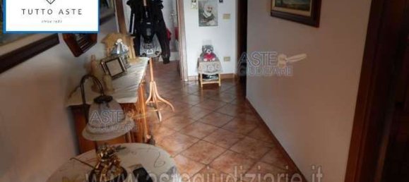 6-salle Appartement à Lariano, Italy No. 204573 11