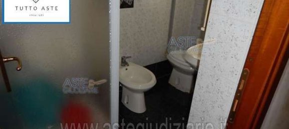 6-salle Appartement à Lariano, Italy No. 204573 9