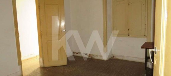 492m² Building in Vila Franca de Xira, Portugal No. 78569 3