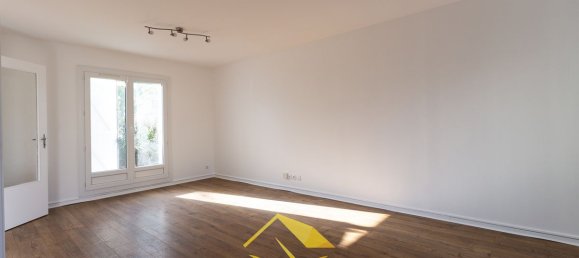 Casa T3 em Jouy-le-Moutier, France N.º 165622 4