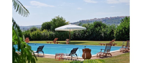 5 Schlafzimmer Haus in Montegranaro, Italy, Nr. 159645 7