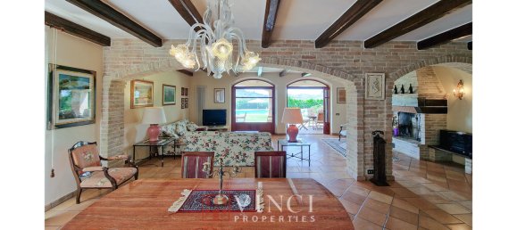 5 Schlafzimmer Haus in Montegranaro, Italy, Nr. 159645 30