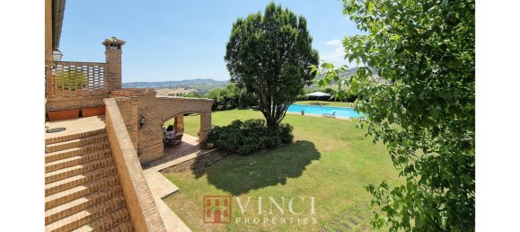 5 Schlafzimmer Haus in Montegranaro, Italy, Nr. 159645 28