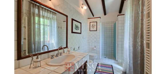 5 Schlafzimmer Haus in Montegranaro, Italy, Nr. 159645 4