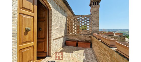 5 Schlafzimmer Haus in Montegranaro, Italy, Nr. 159645 6