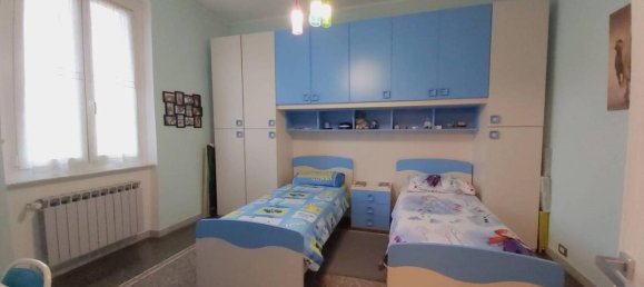 4 rooms Apartment in Genoa, Italy No. 72169 16