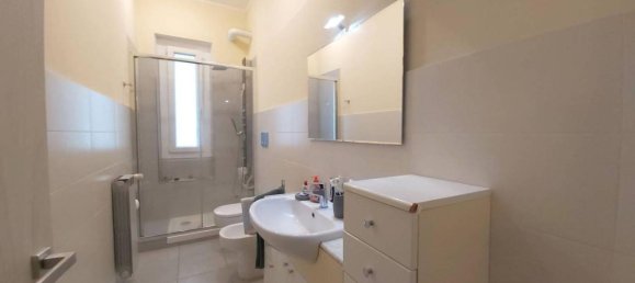 4 rooms Apartment in Genoa, Italy No. 72169 23